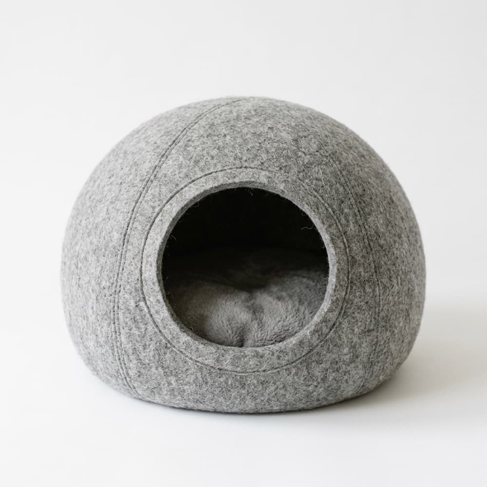 Covered Cat Cave Bed